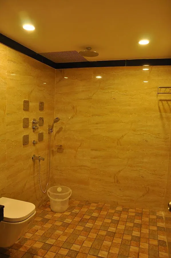 Hotel Lemurian Heritage 3*, Thekkady Indien